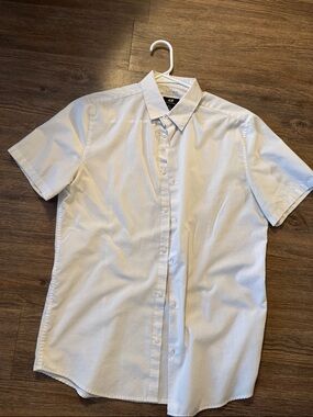 H&M White Short Sleeve Button-Down Shirt